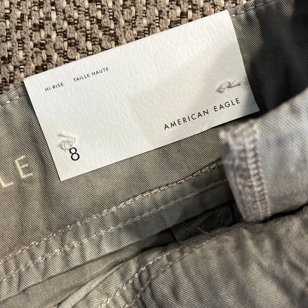 American Eagle Hi Rise Short - Size 8 - Light Khaki - Side Button - Picture 2 of 5